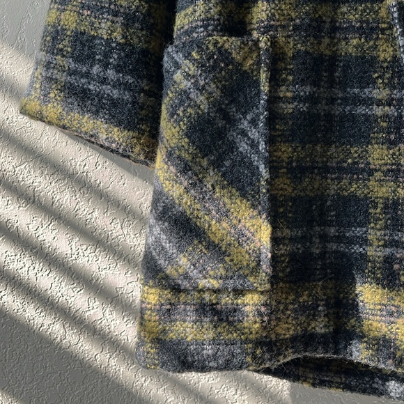 VICI Plaid Overcoat - Picture 6 of 7